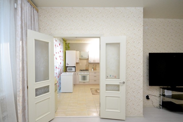 3 комн., 103 м², Монолитно-каркасный, Сахацирк 4