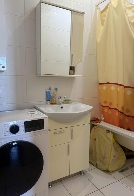 4 комн., 106 м², 112 серия, Дом быта 6