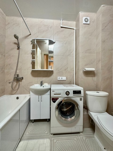 3 комн., 72 м², Инд. планировка, Авиапорт 15