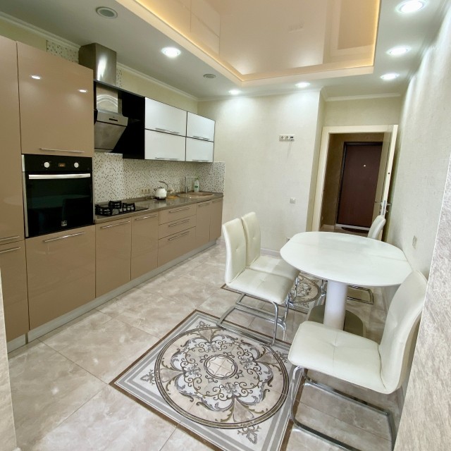 1 комн., Блочный, Центр - район пл. Дружбы