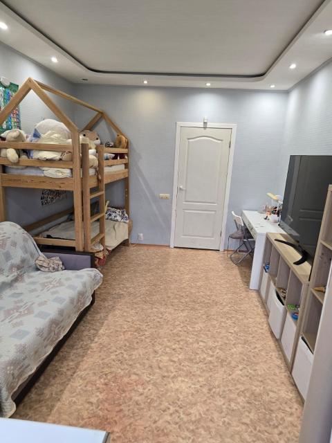 3 комн., 62 м², Блочный, Центр - район пл. Орджоникидзе 7