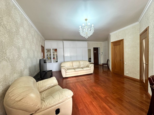 2 комн., 69 м², Блочный, Центр - район пл. Дружбы 5