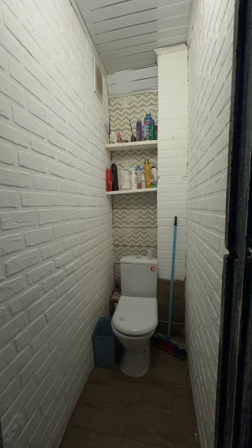 2 комн., 43 м², Блочный, Дом быта 9