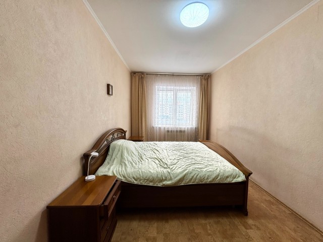 2 комн., 69 м², Блочный, Центр - район пл. Дружбы 6