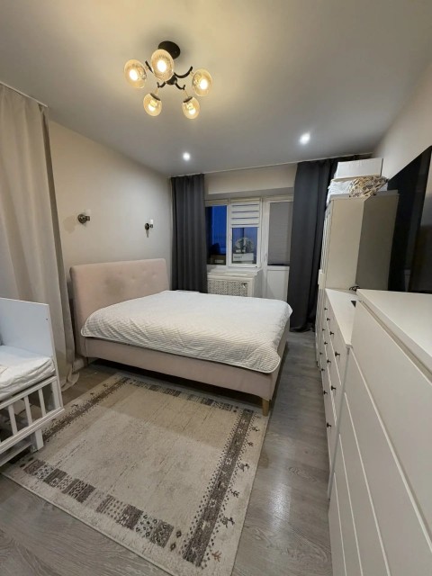 2 комн., 65 м², Блочный, Рынок Столичный 5