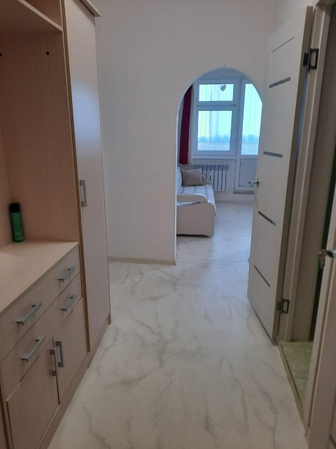 1 комн., 45 м², Блочный, Областная больница, рынок "Манньыаттаах" 4