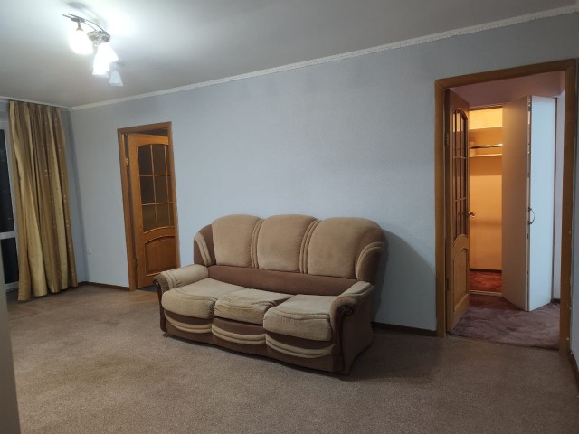 3 комн., 55 м², Блочный, ТЦ "Олонхо" 3