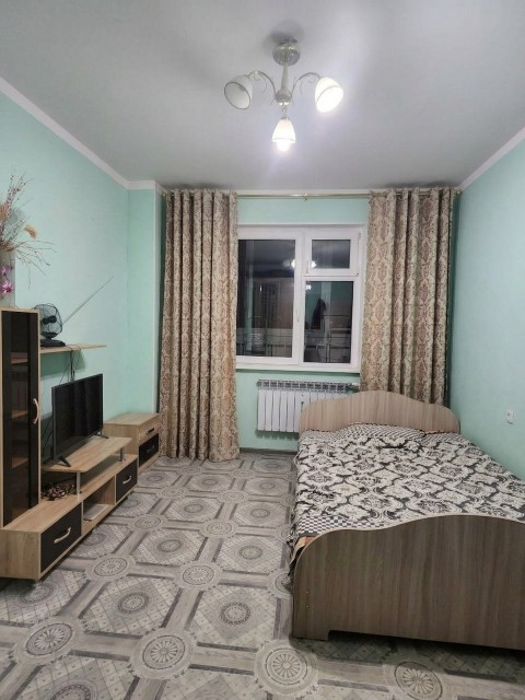 1 комн., 45 м², Блочный, Областная больница, рынок "Манньыаттаах" 2