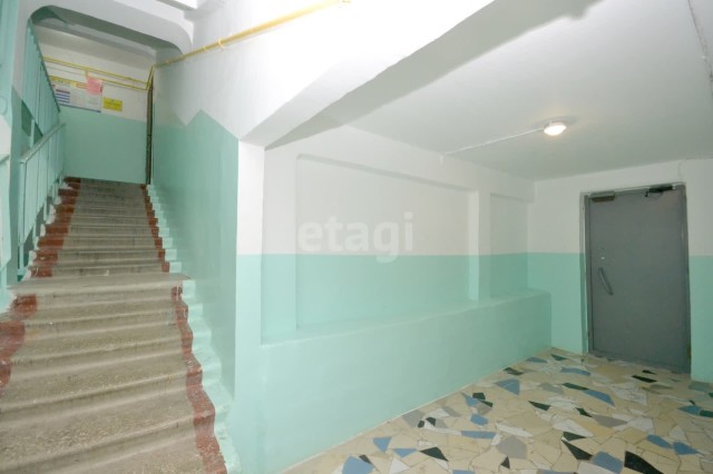 2 комн., 48 м², КПД, Центр - район пл. Орджоникидзе 18