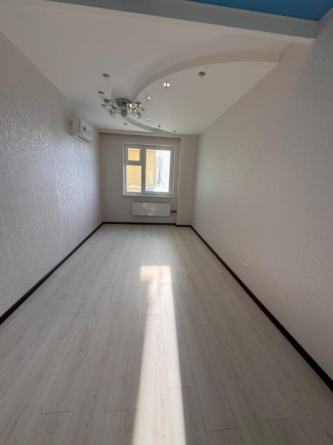 3 комн., 102 м², Блочный, Крытый рынок 5