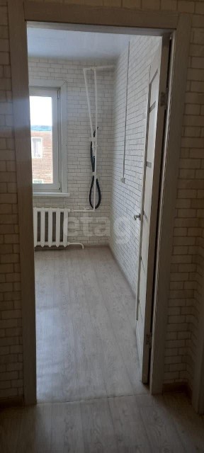 2 комн., 57 м², Дерев. б/у, Кирзавод 4