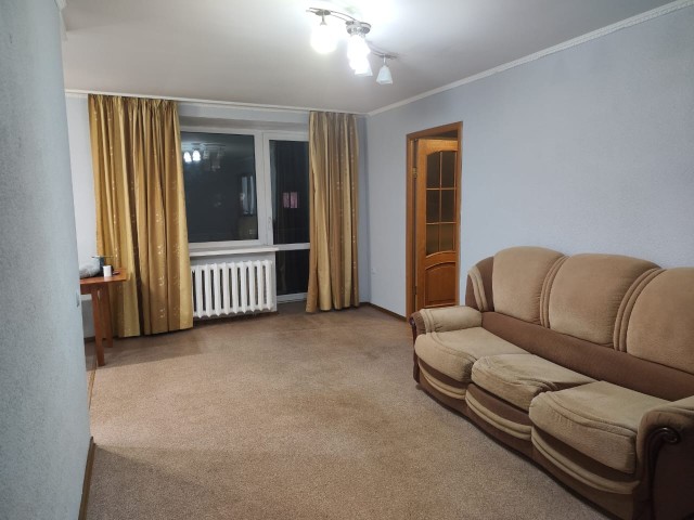 3 комн., 55 м², Блочный, ТЦ "Олонхо" 5