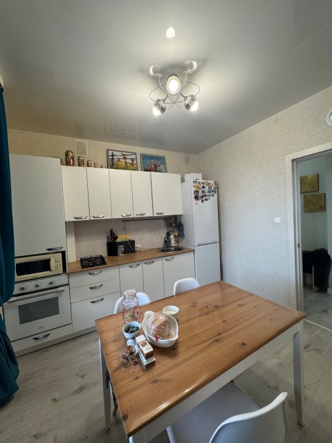 3 комн., Блочный, Сайсары 10