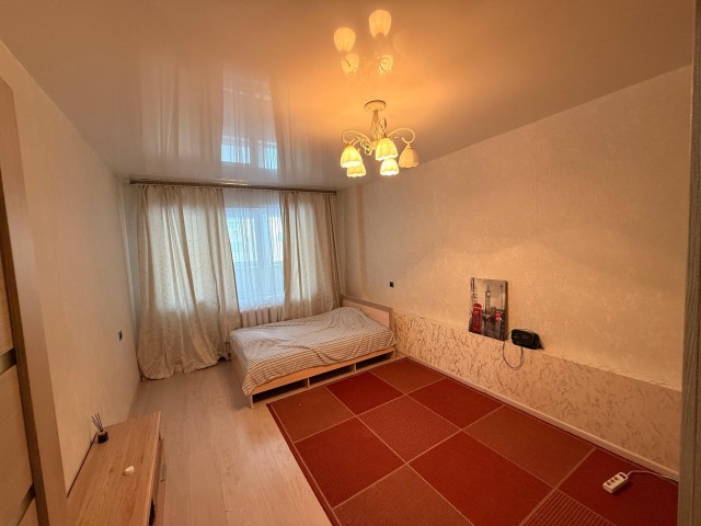 2 комн., 46 м², Блочный, Авторынок 3