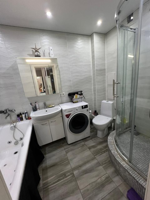 3 комн., Монолитно-каркасный, 103 квартал (Ростелеком) 9