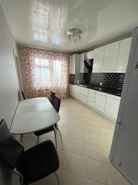 1 комн., 42 м², Монолитно-каркасный, Вилюйский тракт 2