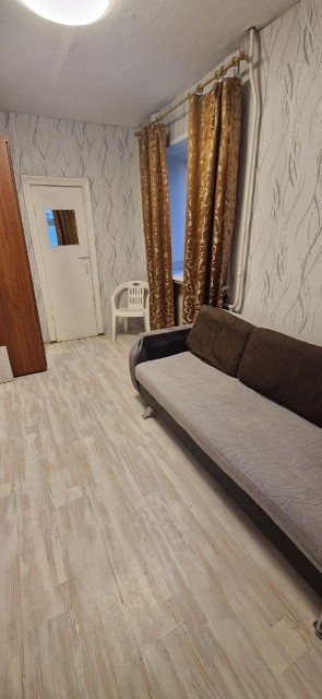 2 комн., 43 м², Блочный, Крытый рынок 3