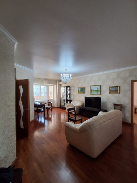 2 комн., Блочный, Центр - район пл. Дружбы 3