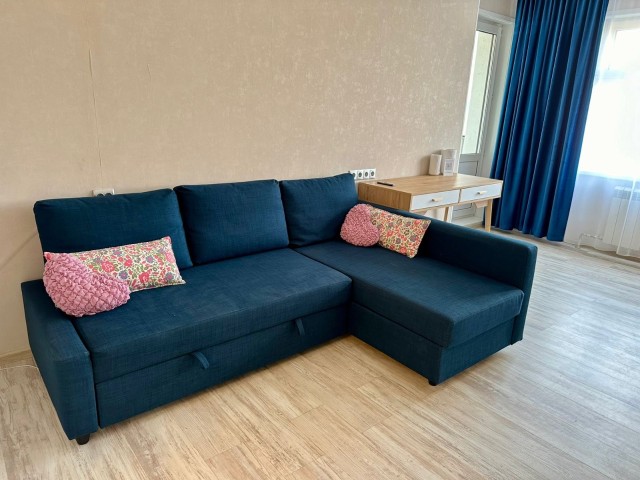 3 комн., 77 м², Монолитно-каркасный, Центр - район пл. Орджоникидзе 3