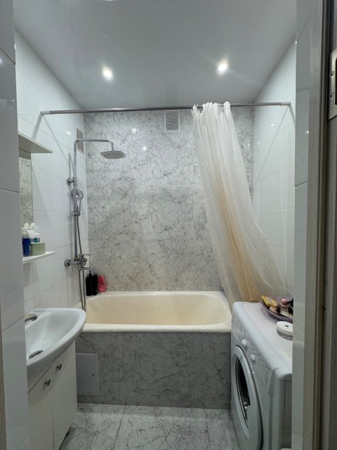 3 комн., Блочный, Сайсары 9