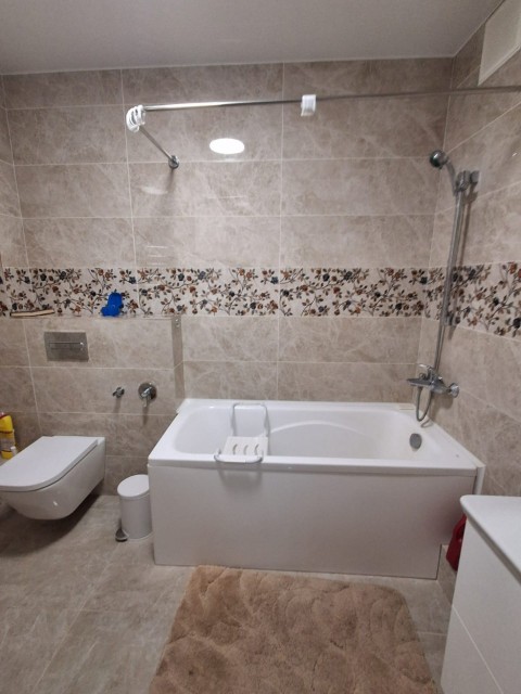 2 комн., Блочный, Центр - район пл. Дружбы 4