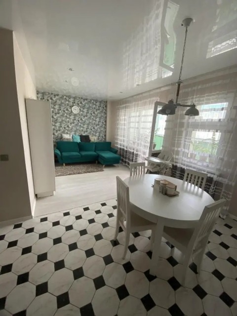 3 комн., 68 м², Монолитно-каркасный, 16 квартал 3