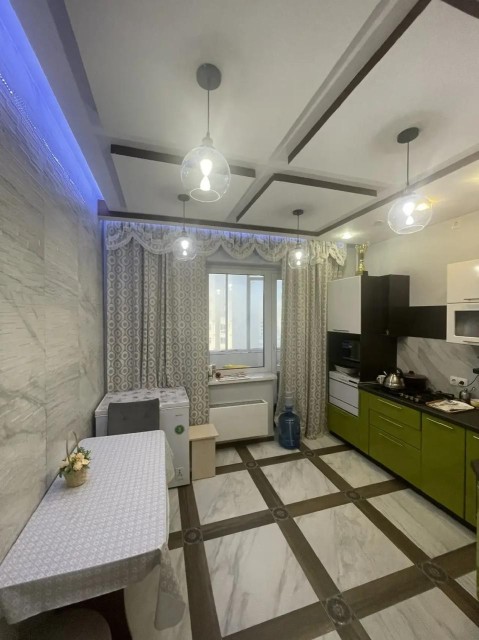 2 комн., Блочный, 203 мкрн.