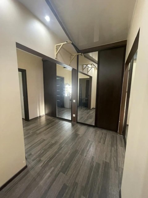 2 комн., Блочный, 203 мкрн. 4