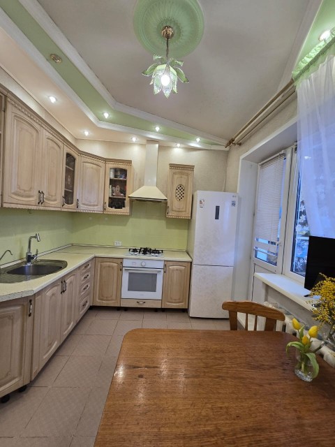 4 комн., 94 м², 112 серия, Авиапорт 3