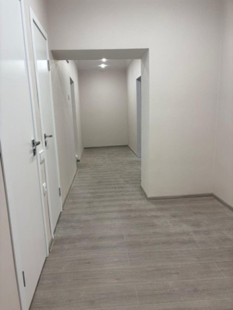 3 комн., Блочный, 26 школа 6