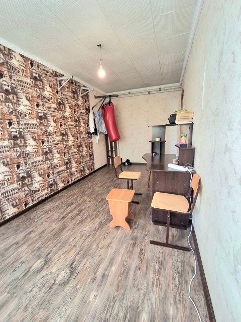 3 комн., 57 м², Блочный, Жатай 6