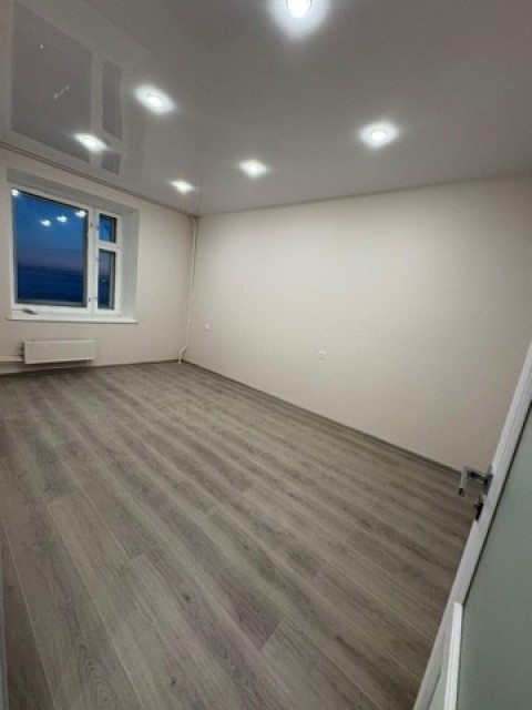 3 комн., Блочный, 26 школа 12