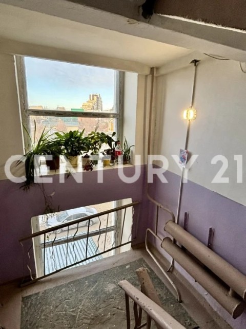 1 комн., 30 м², Хрущевка, Центр - район пл. Орджоникидзе 10