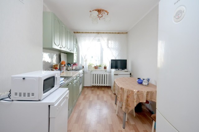 3 комн., 62 м², КПД, Площадь Победы 4