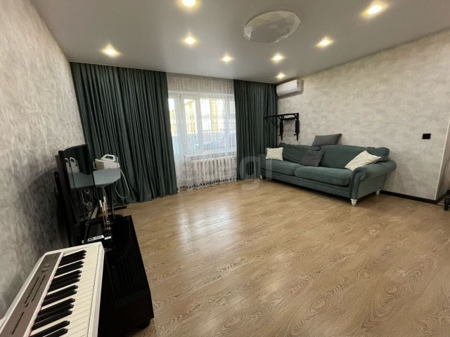 3 комн., 86 м², Монолитно-каркасный, Авторынок 10