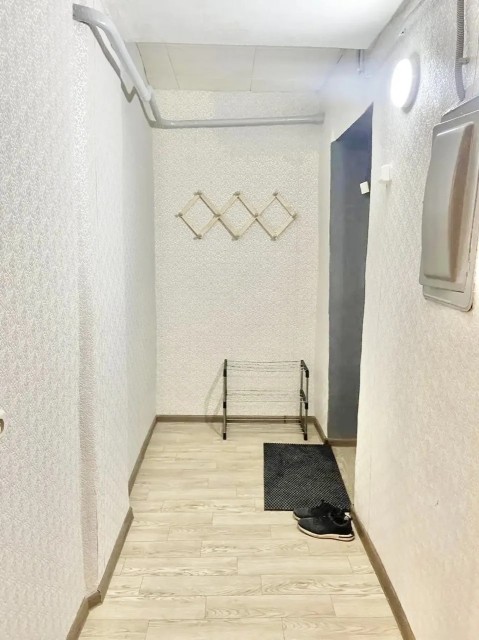 1 комн., 33 м², Блочный, Центр - район пл. Орджоникидзе 4