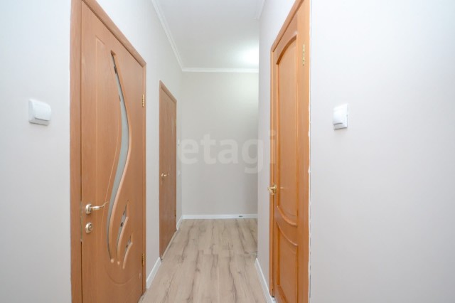 1 комн., 37 м², 112 серия, Крестьянский рынок, стадион "Туймаада" 9