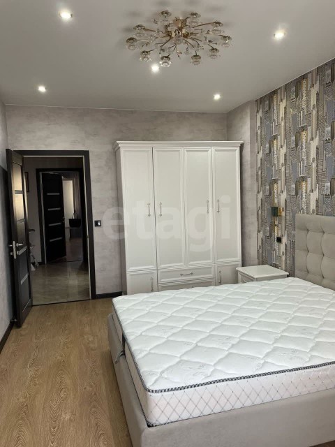 3 комн., 86 м², Монолитно-каркасный, Авторынок 12