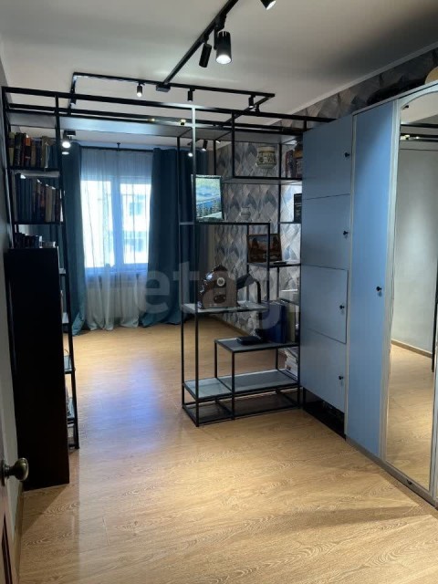 4 комн., 129 м², Монолитно-каркасный, Центр - район пл. Ленина 12