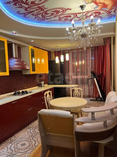 3 комн., 95 м², Монолитно-каркасный, Вавилон