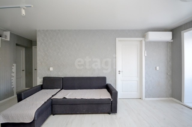 3 комн., 54 м², Хрущевка, Площадь Победы 7