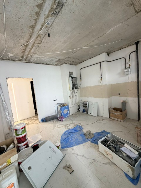 4 комн., Монолитно-каркасный, Кинотеатр Лена 17