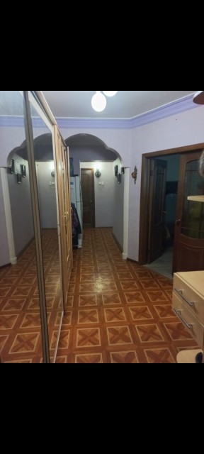 2 комн., 62 м², Блочный, Крытый рынок 4