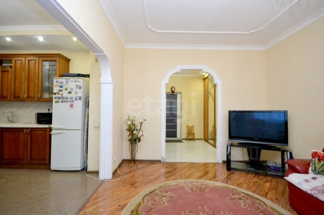 2 комн., 69 м², 112 серия, Сахацирк 3