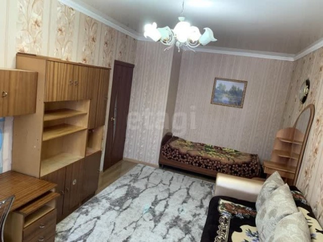 3 комн., 73 м², Инд. планировка, Площадь Победы 5