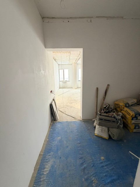 4 комн., Монолитно-каркасный, Кинотеатр Лена 13