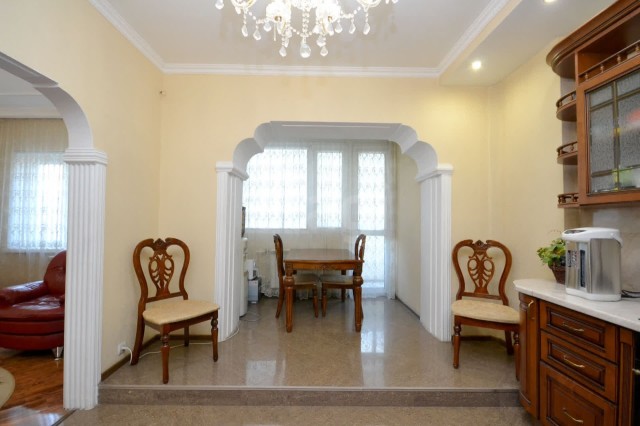 2 комн., 69 м², 112 серия, Сахацирк