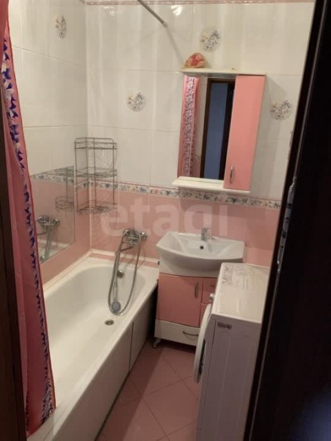 3 комн., 73 м², Инд. планировка, Площадь Победы 10