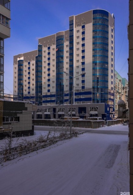 4 комн., Монолитно-каркасный, Кинотеатр Лена 9