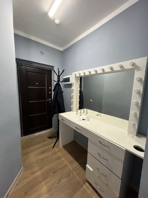 1 комн., 35 м², Блочный, Студгородок 7